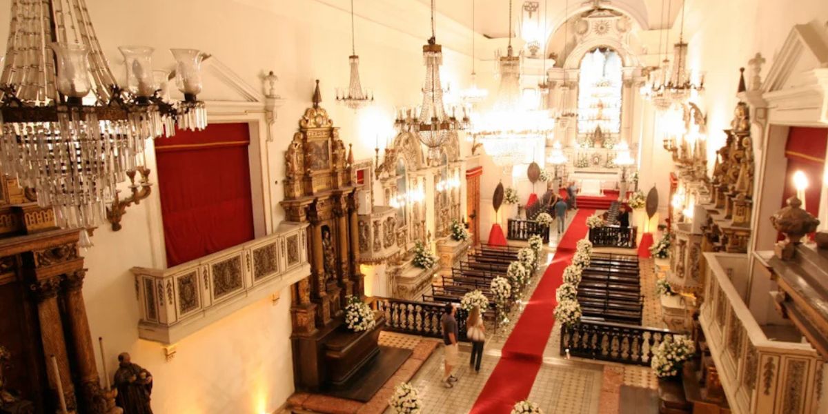 Nossa-Senhora-do-Bonsucesso