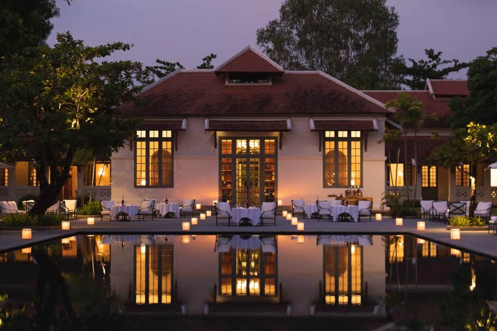 As-instalações-do-Amantaka-ostentam-o-charme-típico-de-Laos-com-um-design-influenciado-pelo-estilo-colonial-que-emana-elegância-e-transmite-sensação-de-tranquilidade.-1024x683