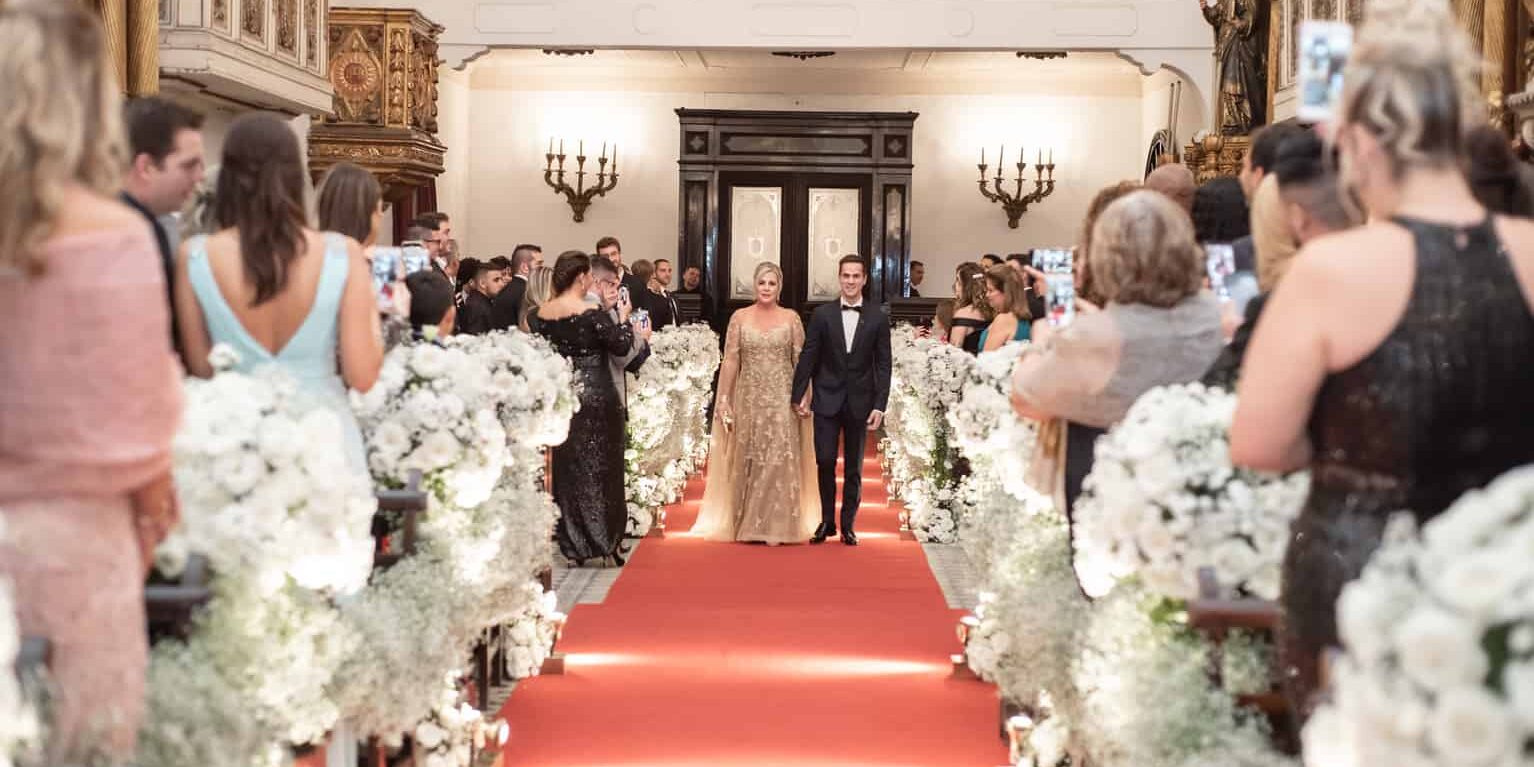 casamento-Patricia-e-Thiago-Igreja-Nossa-Senhora-do-Bonsucesso-Paula-Rocha-Marina-Fava-Cerimonia0679-Patricia-e-Thiago-WAL_3515-e1762192867433 casamento-Patricia-e-Thiago-Igreja-Nossa-Senhora-do-Bonsucesso-Paula-Rocha-Marina-Fava-Cerimonia0679-Patricia-e-Thiago-WAL_3515-e1762192867433