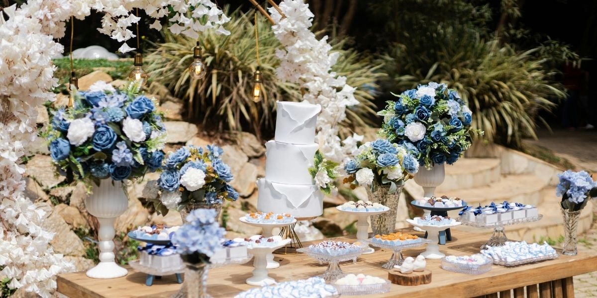 Mesa-de-doces-no-casamento-revista-caseme3